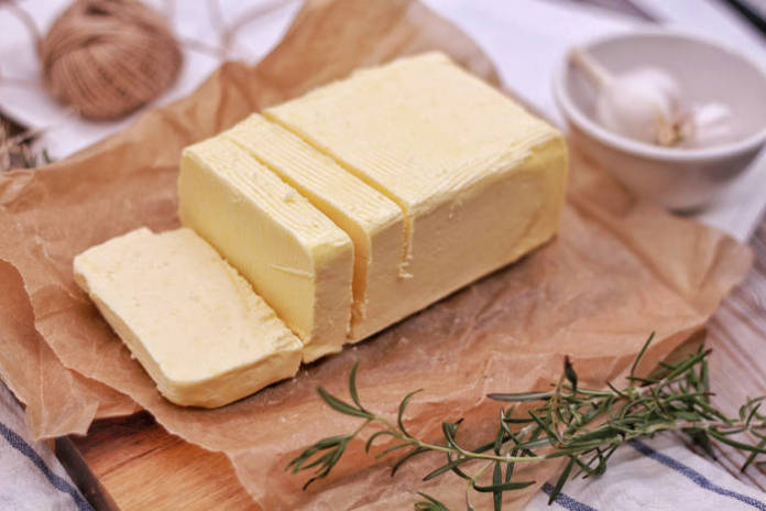 Jak zrobić domowe masło?